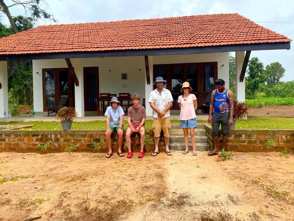 Moni Farm House Wilpattu Nochchiyagama Esterno foto